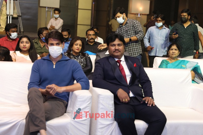 Mahesh Babu as BIG C mobiles Brand Ambassador event photos